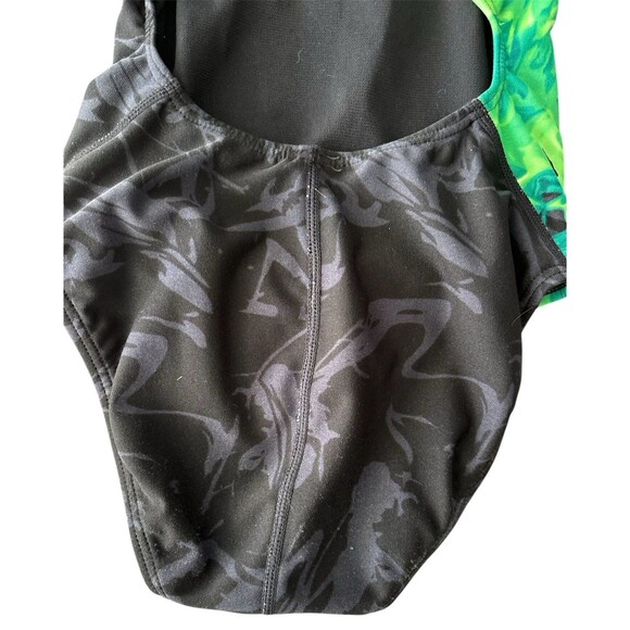 TYR Women’s Green and Black One Piece Competition / Practice Swimsuit Size 26 - Picture 3 of 8